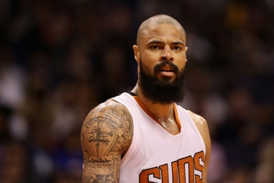 Lakers ink veteran center Tyson Chandler