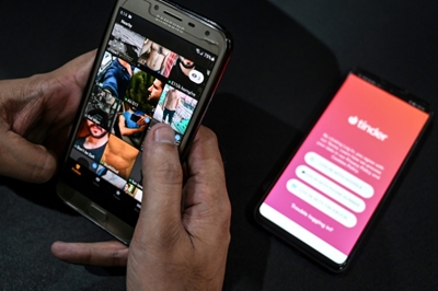 Swiping right: Slim pickings for Pakistan's online daters