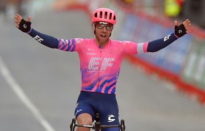 Woods wins Vuelta stage seven as Carapaz keeps overall lead