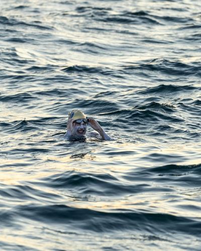US swimmer criss-crosses English Channel in 54-hour feat