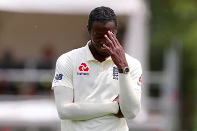 England's Archer recalls 'dark times' during teen injury
