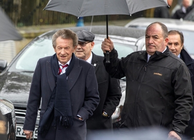 Scottish football legend Law diagnosed with dementia 