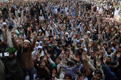 Pakistan's parliament to debate whether to expel French ambassador