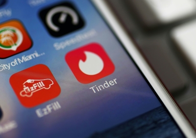 Dating in the time of coronavirus: chat online, meet much later