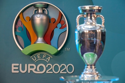 Euro 2020 fate to be decided as virus threat looms