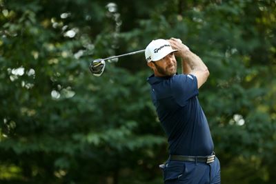 Johnson powers to World No. 1 with Northern Trust triumph