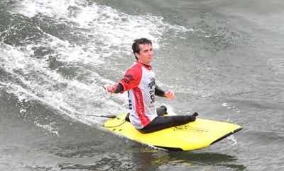 Surfing brings healing for wounded US veterans