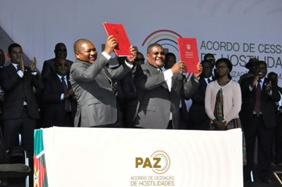 Mozambique rivals sign 'historic' final peace deal 