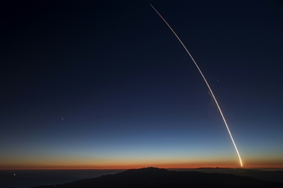Moldy mouse food postpones SpaceX launch