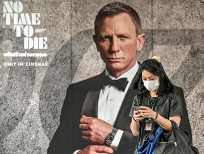 New Bond film release falls victim to virus   