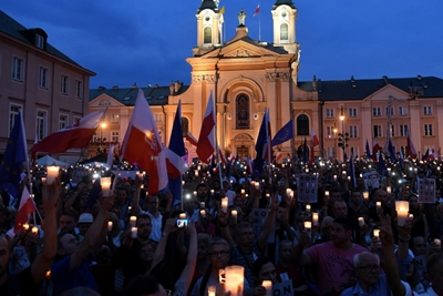 Poland's Supreme Court justice vows to defy retirement order 