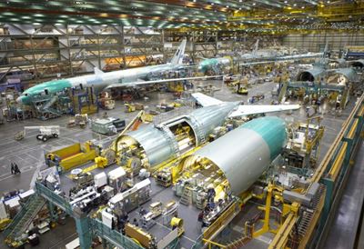 Boeing to suspend production at Washington state complex