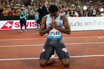 Lyles conquers Gatlin as Warholm, Benjamin light up hurdles