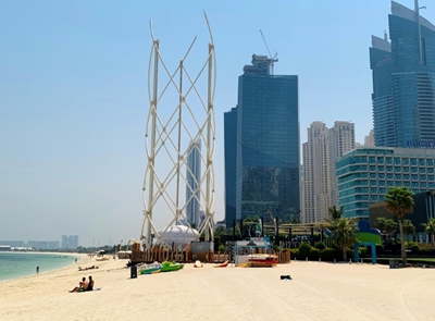 Dubai reopens doors to tourists after long shutdown 