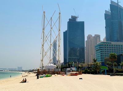 Dubai reopens doors to tourists after long shutdown 