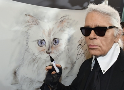 Chanel to pay tribute to Lagerfeld with his final collection