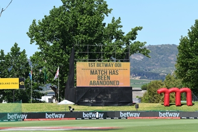 Covid-19 cancels England match in South Africa, tour under threat