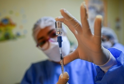 Countries urge broader patent waivers than just Covid vaccines