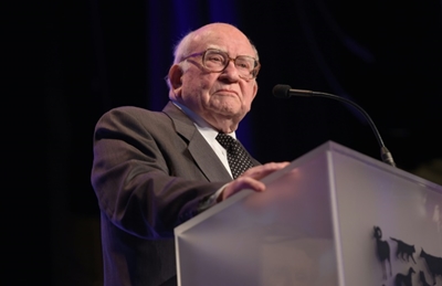 7-time Emmy winner Ed Asner dies age 91