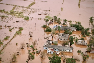 480,000 killed by extreme weather this century: analysis