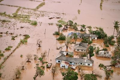 480,000 killed by extreme weather this century: analysis