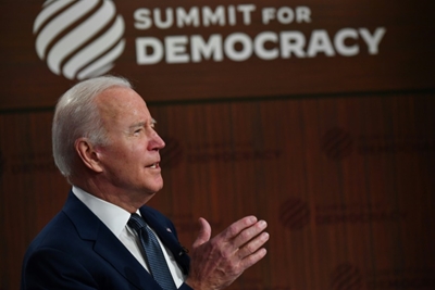 Biden sends warning as 'difficult' Iran talks resume