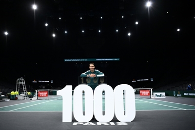 Nadal notches 1,000th win, Schwartzman closes on Tour Finals