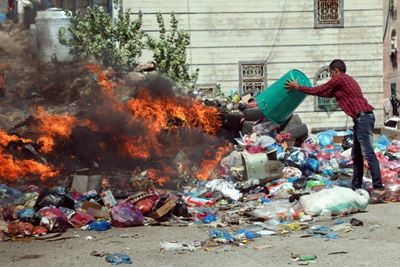 Garbage crisis brings cholera to Yemen's historic Taez