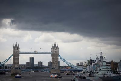 England to allow unquarantined travel from US and EU if jabbed