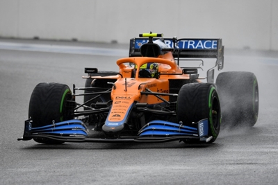 Mercedes in comfort zone, but Hamilton wary of threats to his crown