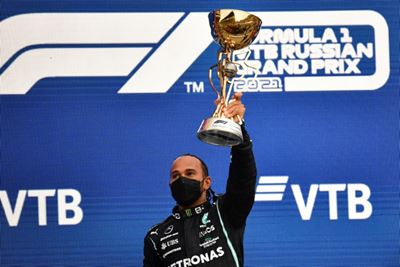 Hamilton claims 100th win amid high drama in Russia