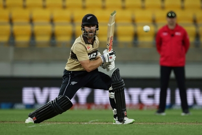 Aussie IPL cricketers flee India for Maldives but top Kiwis remain