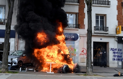 109 in custody after Paris May Day