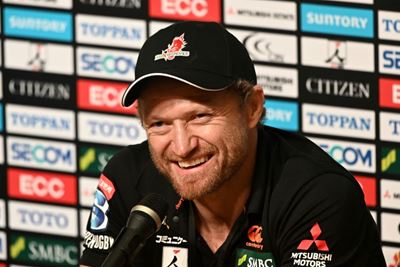 Sunwolves coach Brown to return to Highlanders