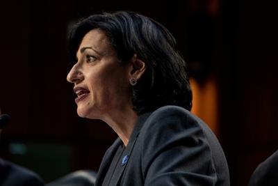 US health officials alarmed by rise in air travel