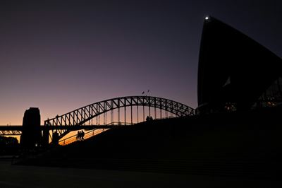 New restrictions as coronavirus cases spread across Australia