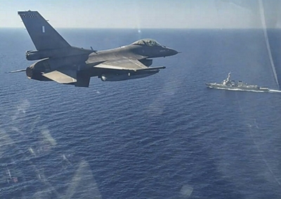 Turkey says ready for talks with Greece despite war games