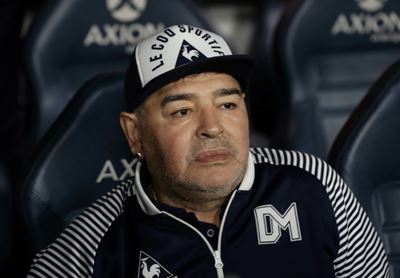 Maradona's doctor, six others, to be questioned in his death