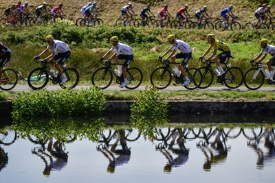 What is the legend behind cycling's La Planche des Belles Filles?