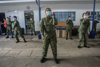 Philippine police win battle for the bulge after body fat rule dropped