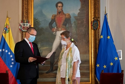 Venezuela expels EU ambassador over fresh sanctions