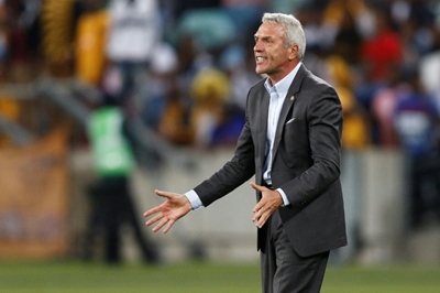 Kaizer Chiefs sack German Middendorp after league failure
