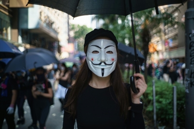 Hong Kong protesters embrace 'V for Vendetta' Guy Fawkes masks