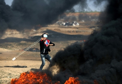 Israel hits Hamas base but Gaza protests fade
