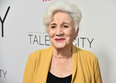 Oscar-winning actress Olympia Dukakis dead at 89