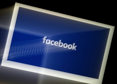 Facebook pop-ups to escalate feud with Apple