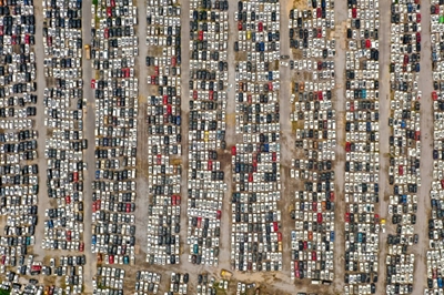 Car 'graveyard' a monument to the power of China's record floods 