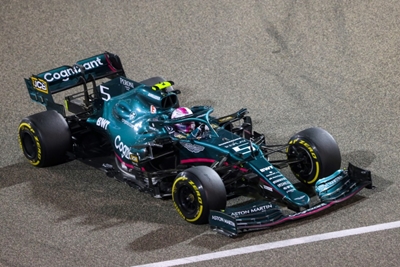 Vettel hit by five penalty points in 'tricky' Aston Martin debut