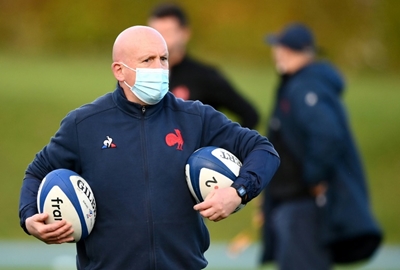 France defence coach Edwards plays down Covid blues