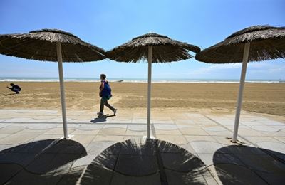 Europe seeks to save the summer holidays